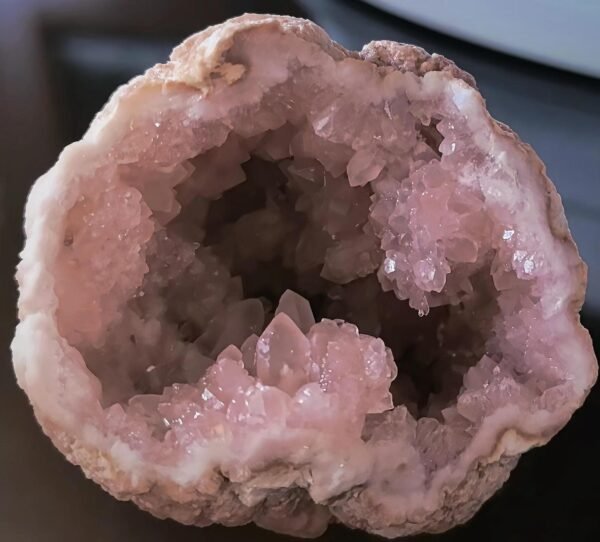 Pink Amethyst Cave - High Energy Amatista Crystal - Healing and Calming Effect - Image 4